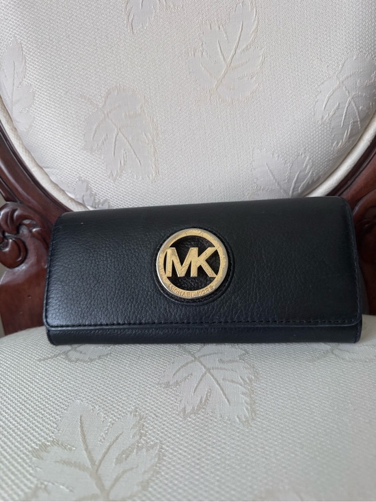 Michael Kors Handbags - Michael Kors Black Leather Wallet with Gold MK Emblem